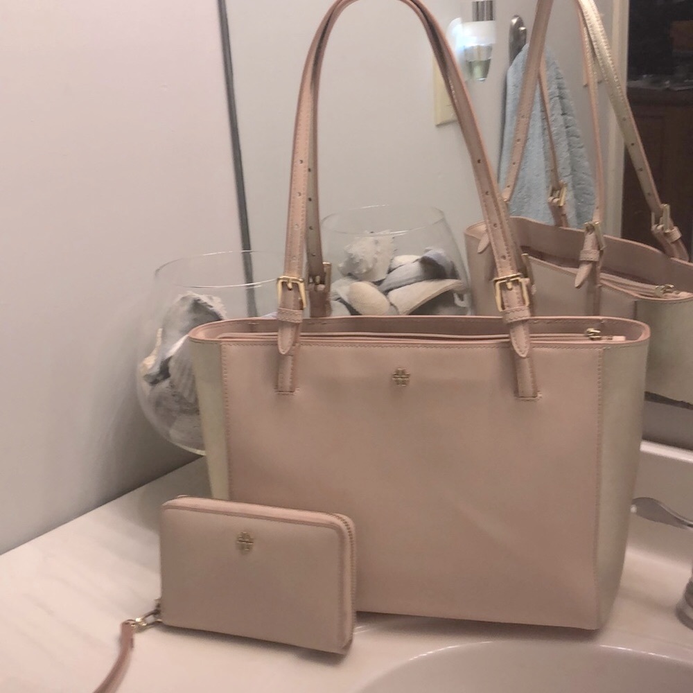 Tory Burch bag and wallet